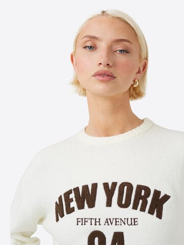 Pullover di BRAVE SOUL in bianco