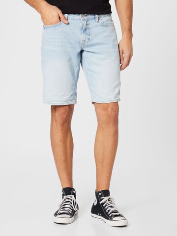 GUESS Regular Shorts in Blau: predná strana