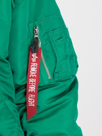 ALPHA INDUSTRIES - Casaco meia-estação em verde