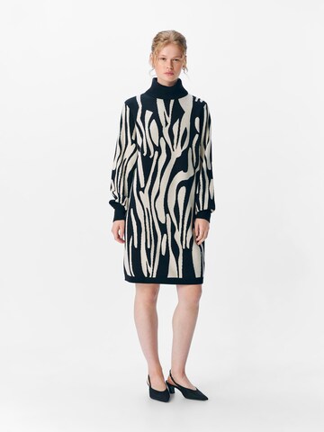 Robe 'RAY' OBJECT en noir : devant