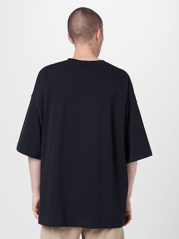 Nike Sportswear Shirt in Black