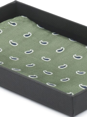 Suitable Pocket Square in Green