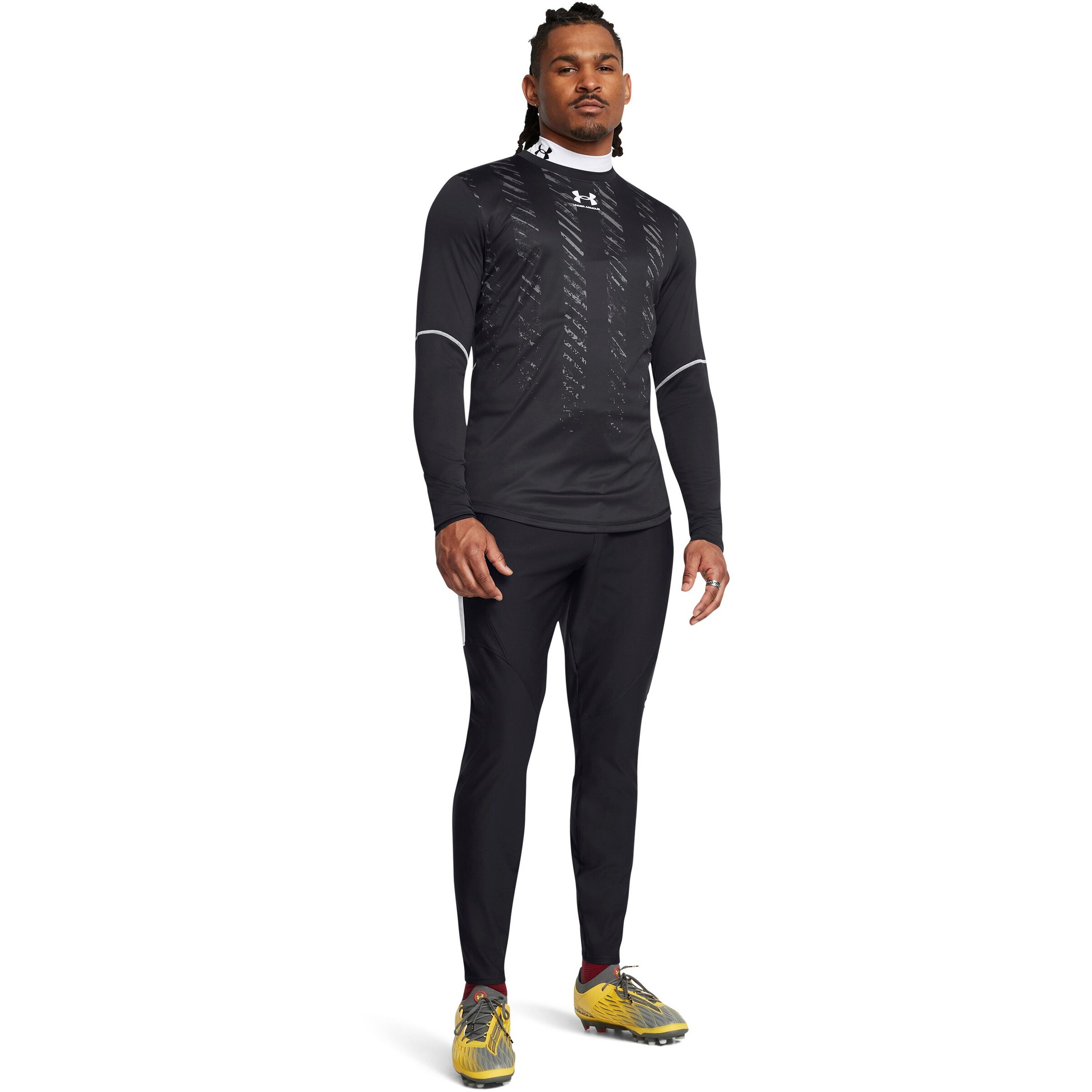 UNDER ARMOUR Tapered Sporthose 'Challenger Pro' in Schwarz