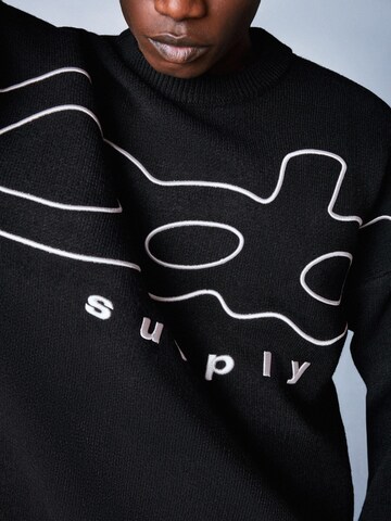 Bershka Sweter w kolorze czarny