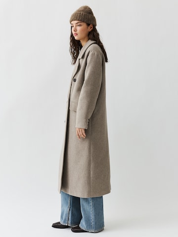 Pull&Bear Płaszcz przejściowy w kolorze szary