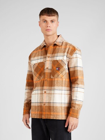 Tommy Jeans Comfort fit Button Up Shirt in Brown: front
