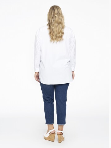 Yoek Blouse in White