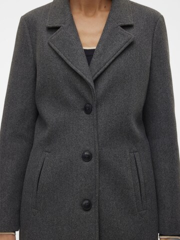VERO MODA Tussenmantel 'VMFortuneSara' in Grijs