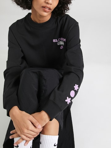 Nike Sportswear Shirt in Black