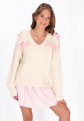 MYMO Υπερμέγεθες πουλόβερ σε λευκό: μπροστά