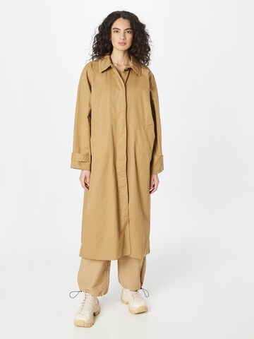 Manteau mi-saison 'Chelsea' WEEKDAY en beige : devant