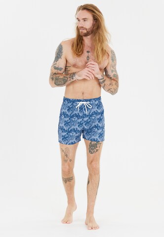 Cruz Badeshorts 'Werner' in Blau