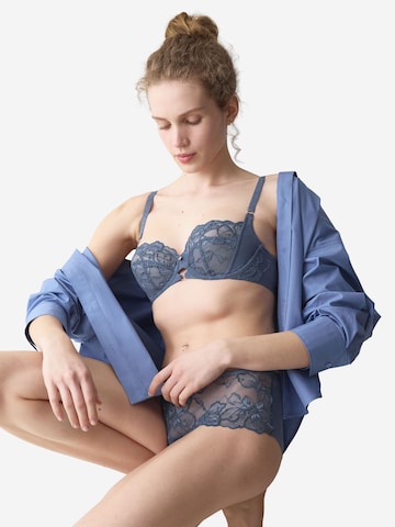 Balconnet Soutien-gorge ' Wild Gardenia Florale ' TRIUMPH en bleu