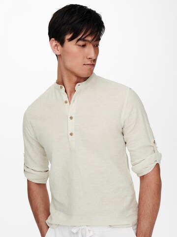 Slim fit Camicia 'Caiden' di Only & Sons in beige