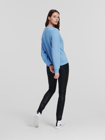 Karl Lagerfeld Sweatshirt 'Choupette' i blå