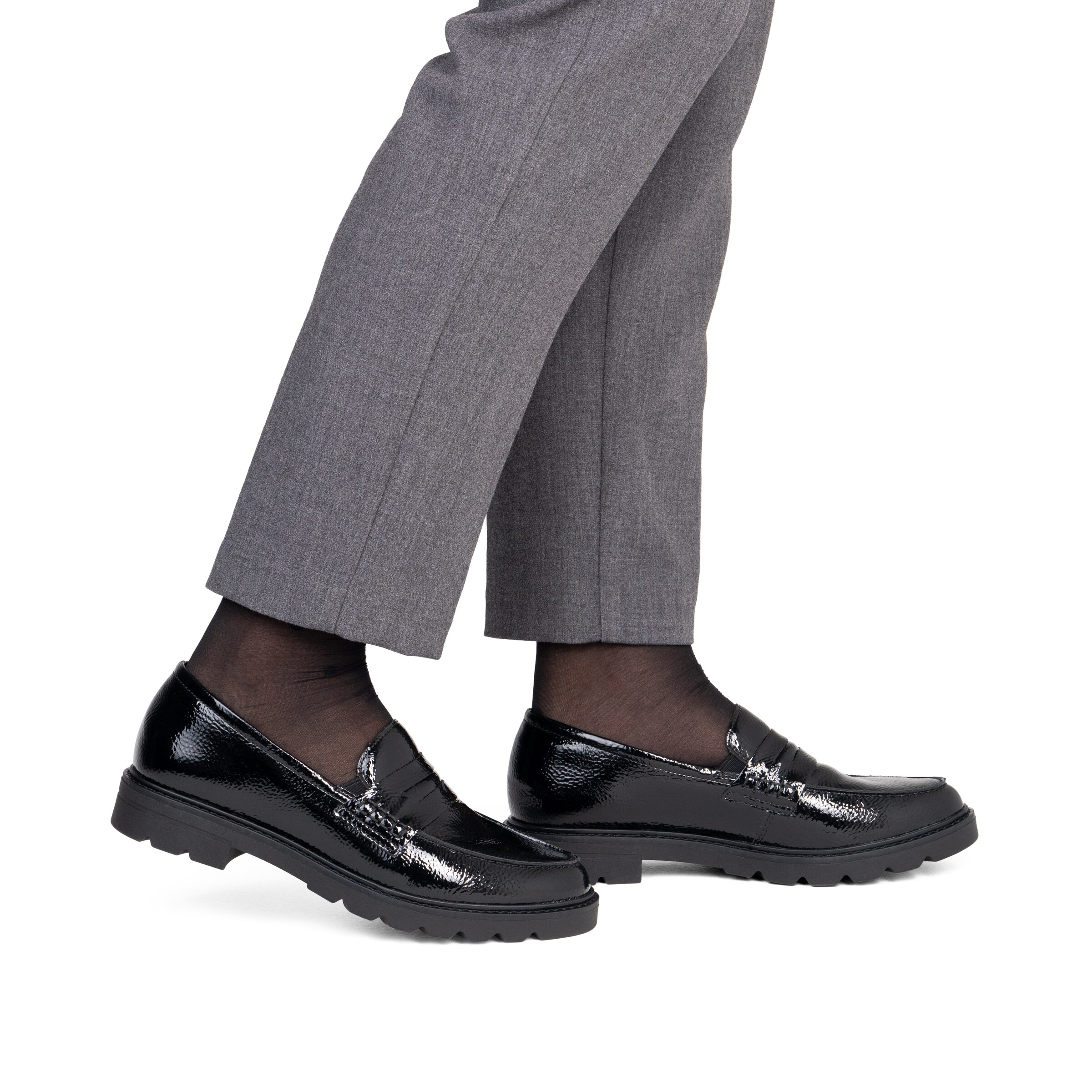 Chaussure basse REMONTE en noir : devant