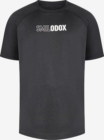 T-Shirt 'Kenley' Smilodox en noir : devant