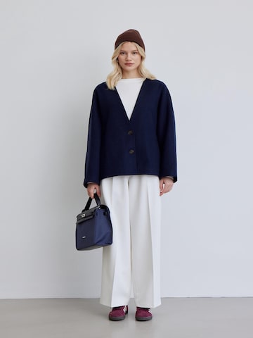 MANUKA Between-Season Jacket in Blue