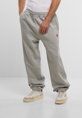 WOOD WOOD Regular Broek 'Cal' in Grijs: voorkant