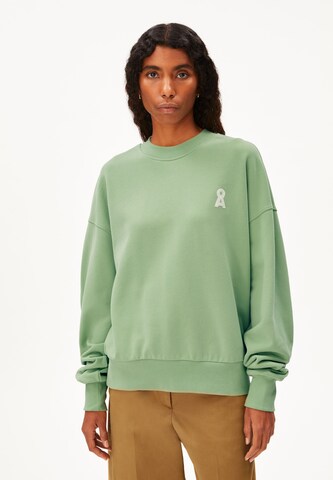 ARMEDANGELS - Sweatshirt 'ALIZAA' em verde: frente