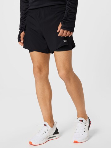 Reebok Slimfit Sportbroek in Zwart: voorkant