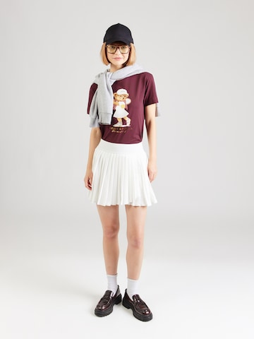 GUESS Тениска 'TENNIS LADY BEAR' в червено