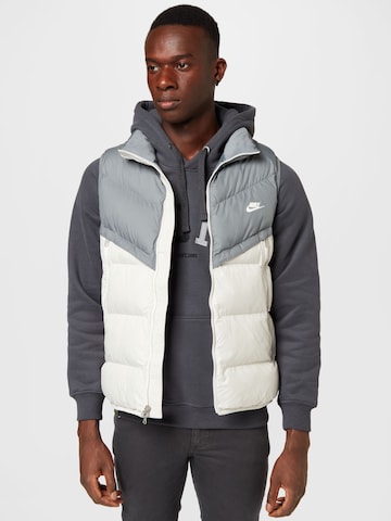 Nike Sportswear - Colete em cinzento: frente