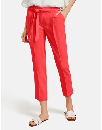 TAIFUN Regular Pleated Pants in Red: front