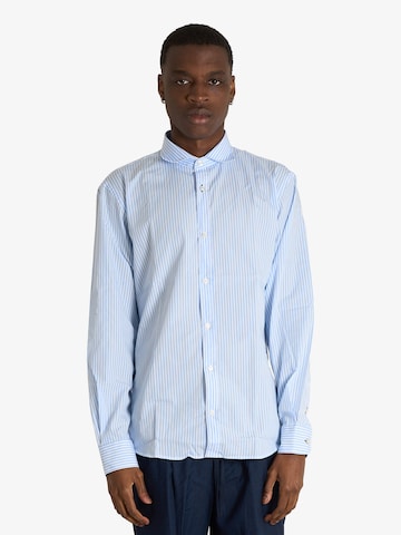 SSEINSE Regular fit Button Up Shirt in Blue: front