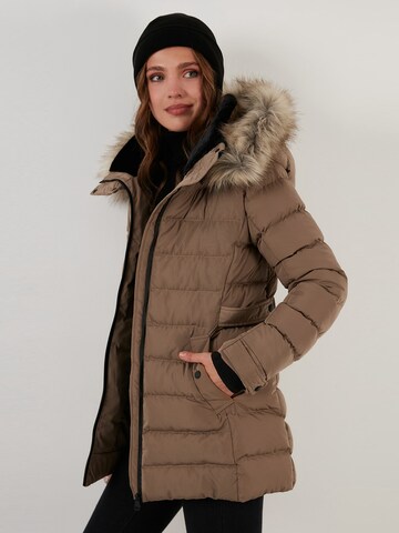 LELA Winter Coat in Beige