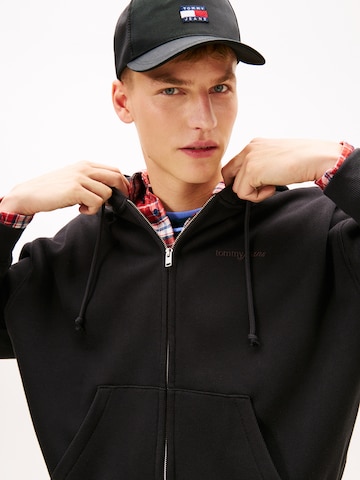 Tommy Jeans - Casaco em moletão em preto