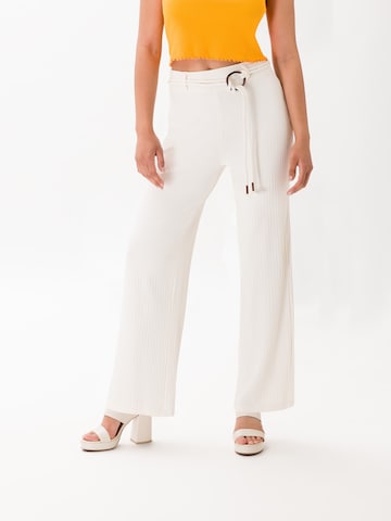 évasé Pantalon 'Lauren' Les Lunes en blanc : devant