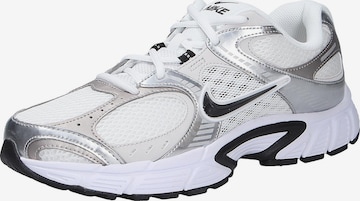 Nike Sportswear Rövid szárú sportcipők 'V5 RNR' - fehér: elől