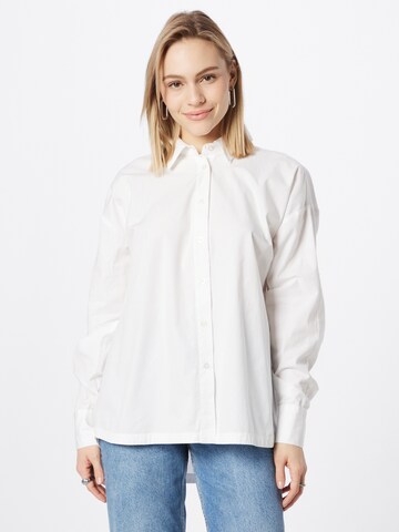 mbym - Blusa 'Solrun' en blanco: frente