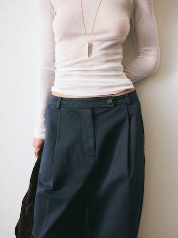 Loosefit Pantalon à pince Bhoem en bleu