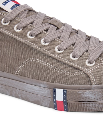 Tommy Jeans Platform trainers in Brown