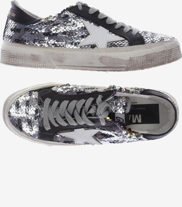 Golden Goose Sneakers & Trainers in 36 in Grey: front