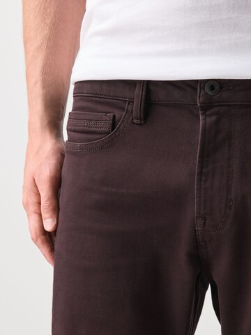 Next Slimfit Jeans in Rood