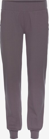 OCEAN SPORTSWEAR Tapered Workout Pants in Grey: front