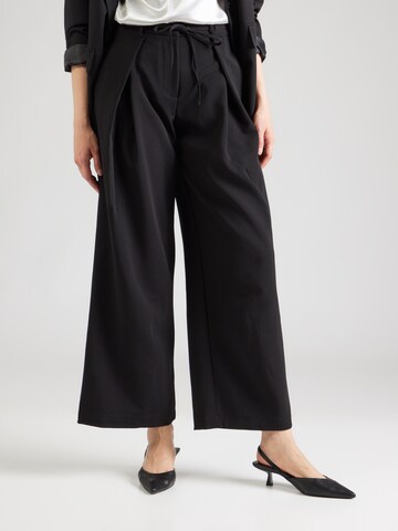 ABOUT YOU Regular Панталон с набор 'Elora' в черно: отпред