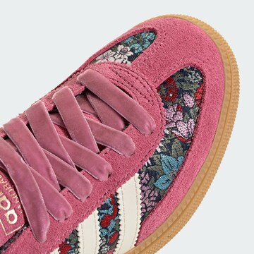 ADIDAS ORIGINALS - Zapatillas deportivas 'Liberty Handball Spezial' en rojo