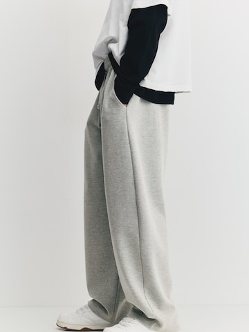 Pull&Bear Wide leg Trousers in Grey