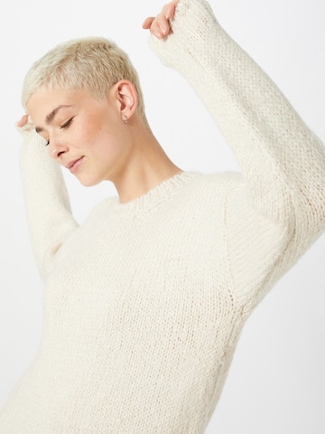 modström Sweater 'Valentia' in White