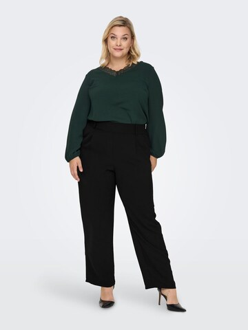 Wide leg Pantaloni con pieghe 'CARMETTA' di ONLY Carmakoma in nero