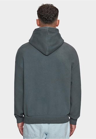 Dropsize Sweatshirt 'Bazix Republiq' i blå