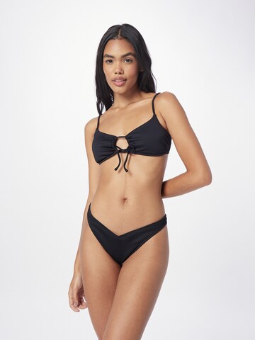 Bustieră Sutien costum de baie de la HOLLISTER pe negru