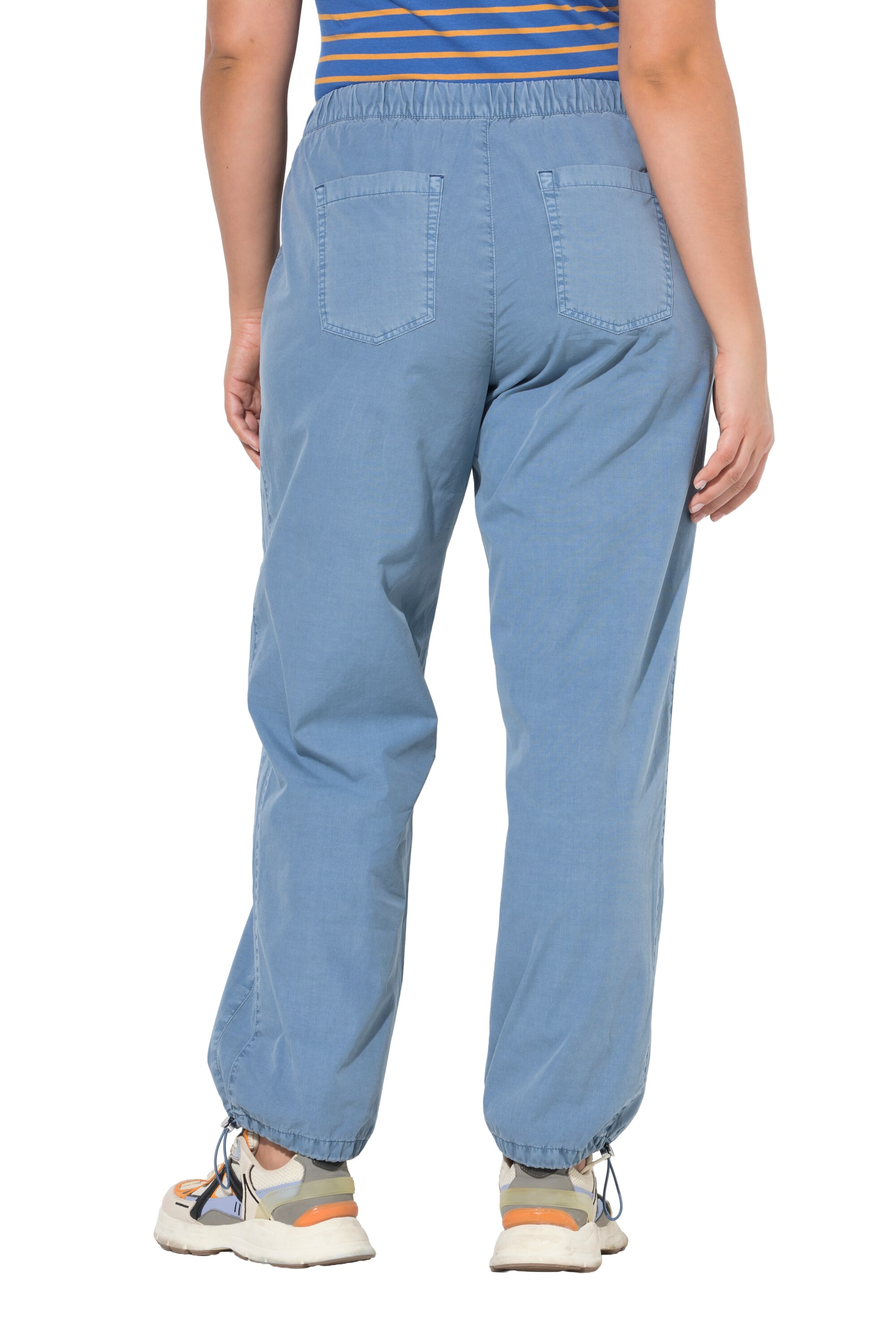 LAURASØN Tapered Trousers in Blue