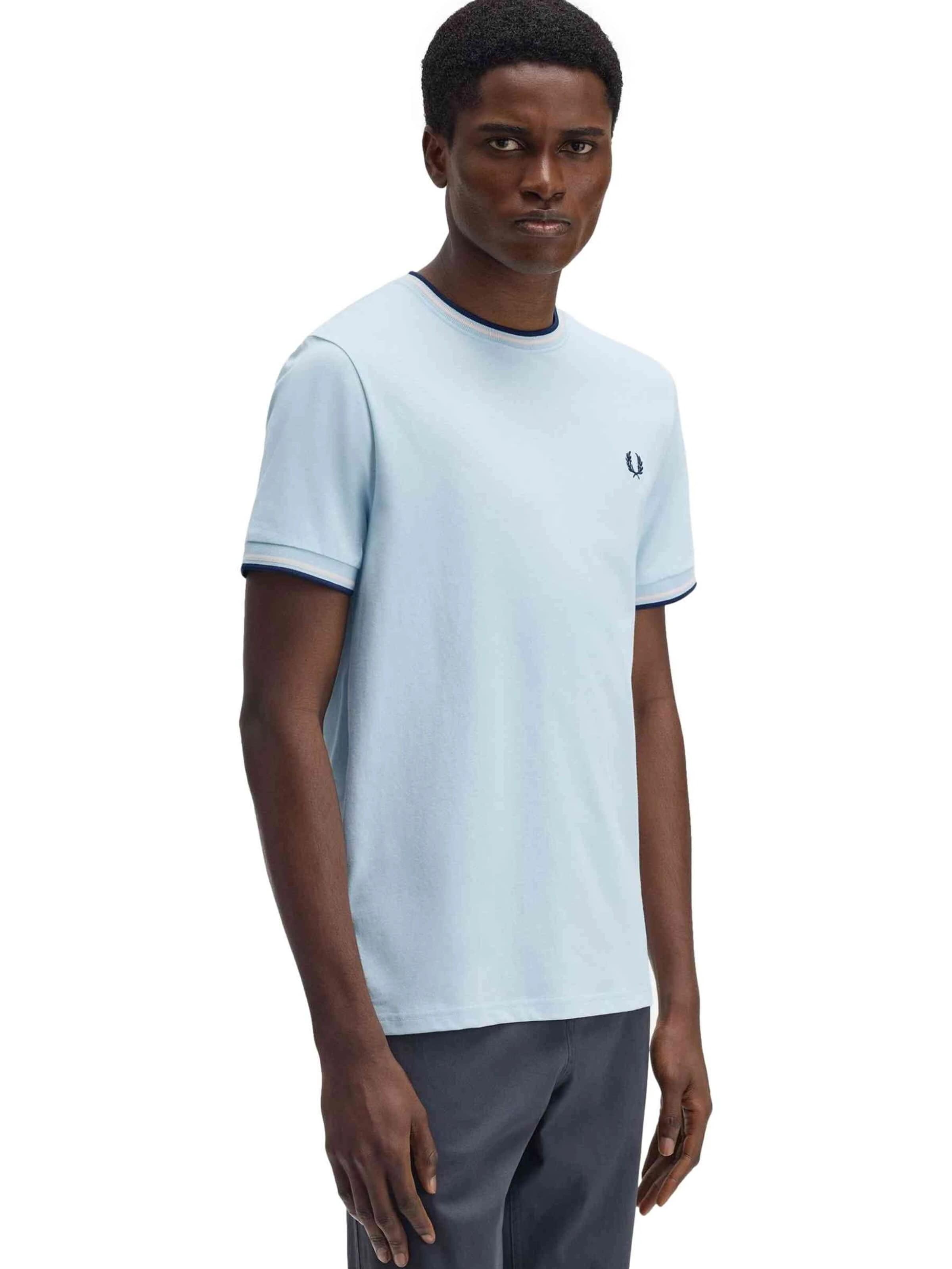 Fred Perry - Camiseta 'Cmaiseta fred perry celeste contrast ribeted tee' en azul