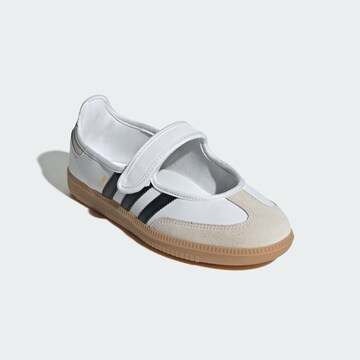 Ballerina con cinturino 'Samba' di ADIDAS ORIGINALS in bianco