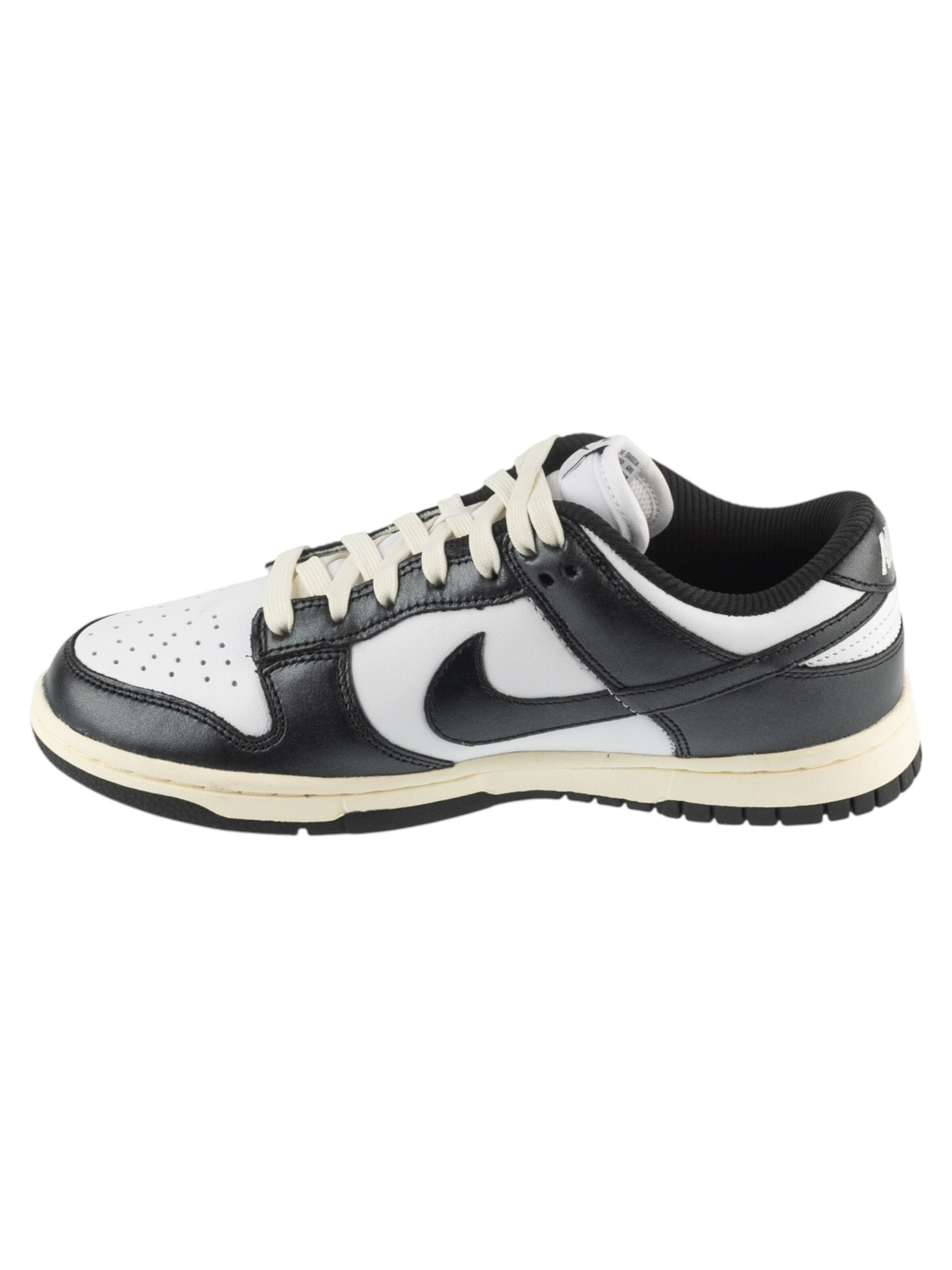 NIKE Sneaker low 'Nike Wmns Dunk Low Vintage'‌ in Weiß